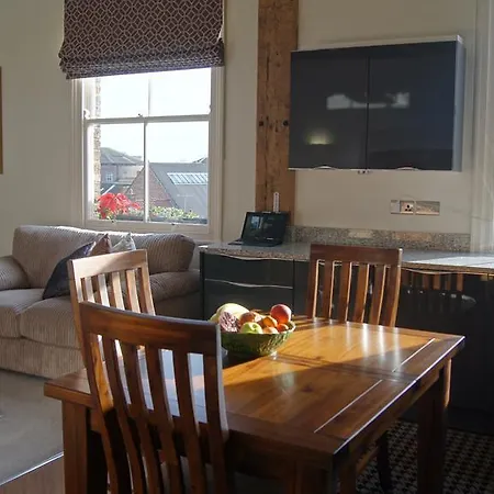 Apartament 14 Hunter House York